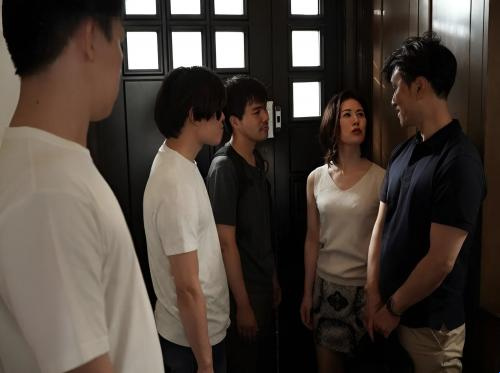 Ang baliw na grupo ng matalik na kaibigan ni Boy